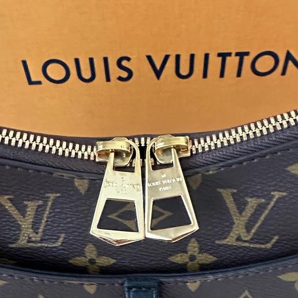 Louis Vuitton Odeon PM black monogram and gold hardware shoulder bag - Picture 3 of 11